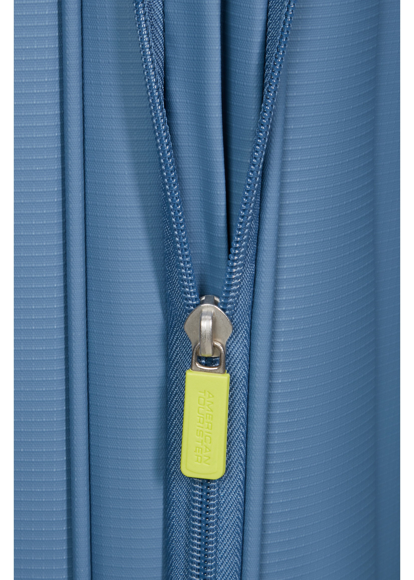AMERICAN TOURISTER SUMMERRIDE SPINNER M EXP TSA SP CORONET BLUE