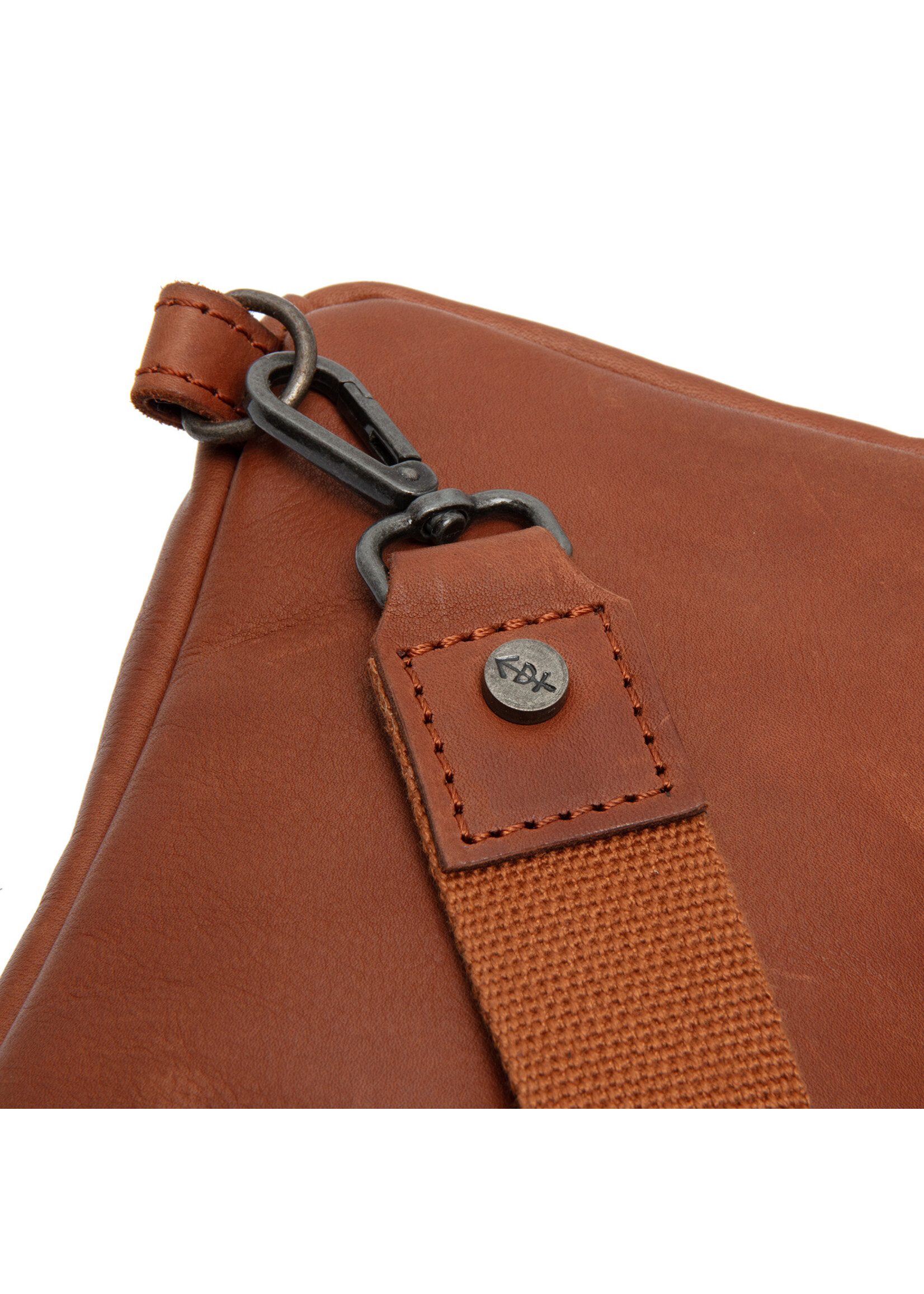 The Chesterfield Brand Cambridge Cognac