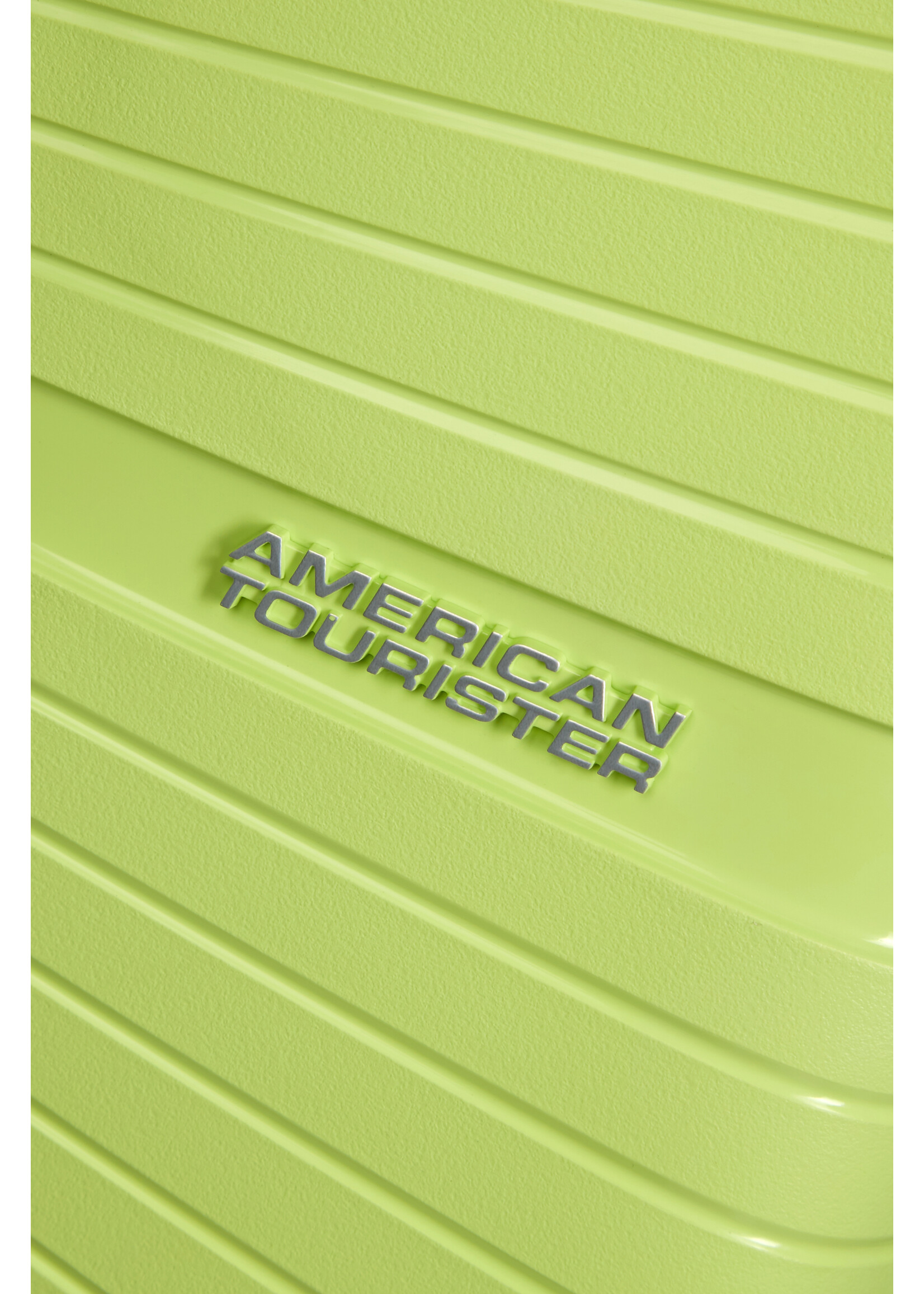 AMERICAN TOURISTER AIRCONIC SPINNER  55 ELECTRIC LIME