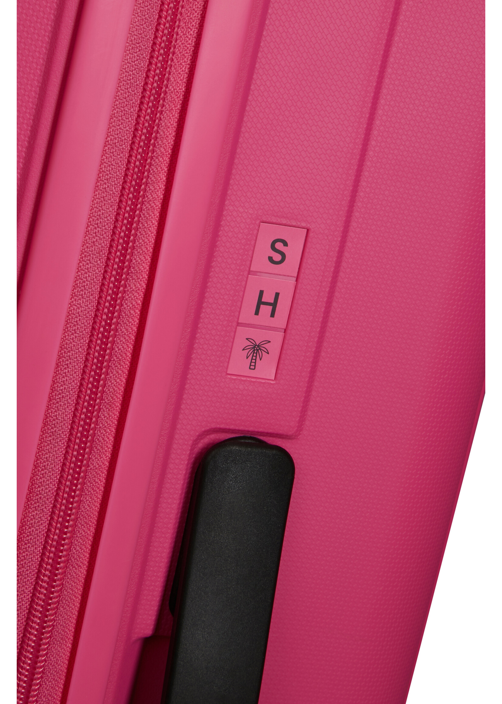 AMERICAN TOURISTER REJOY SPINNER 77 HAWAIIAN PINK