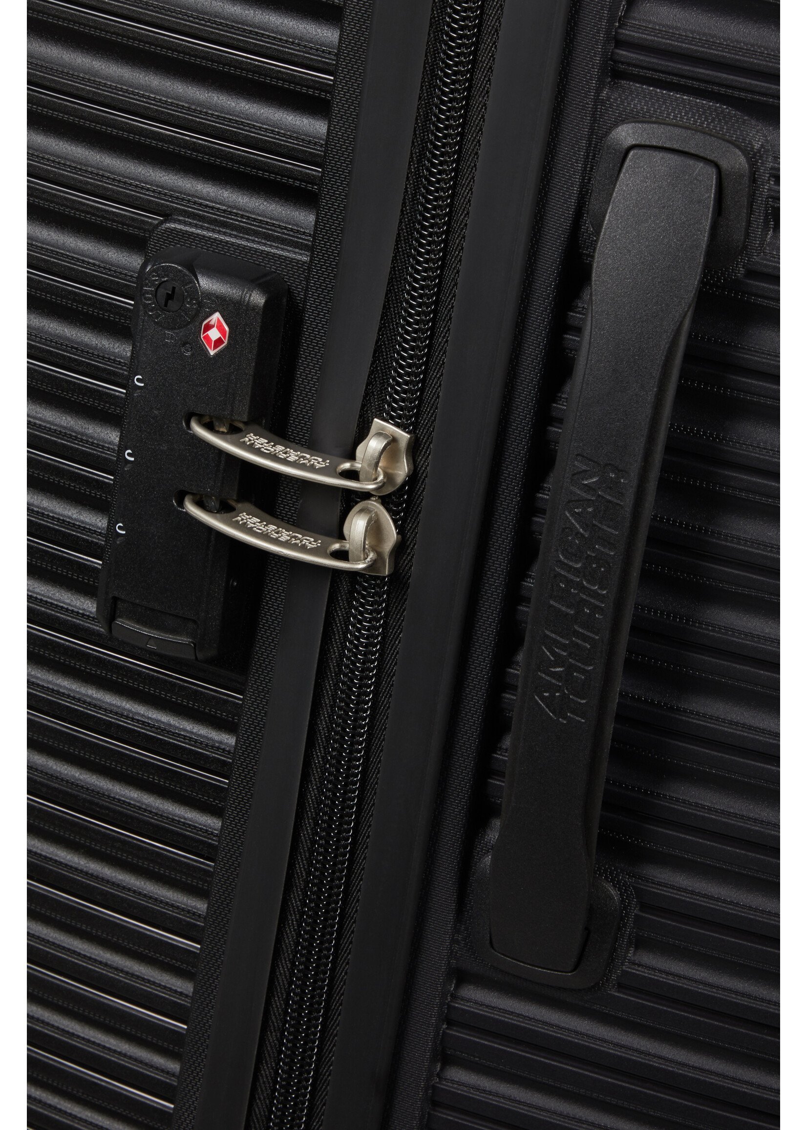AMERICAN TOURISTER LIFTOFF SPINNER 55 BLACK