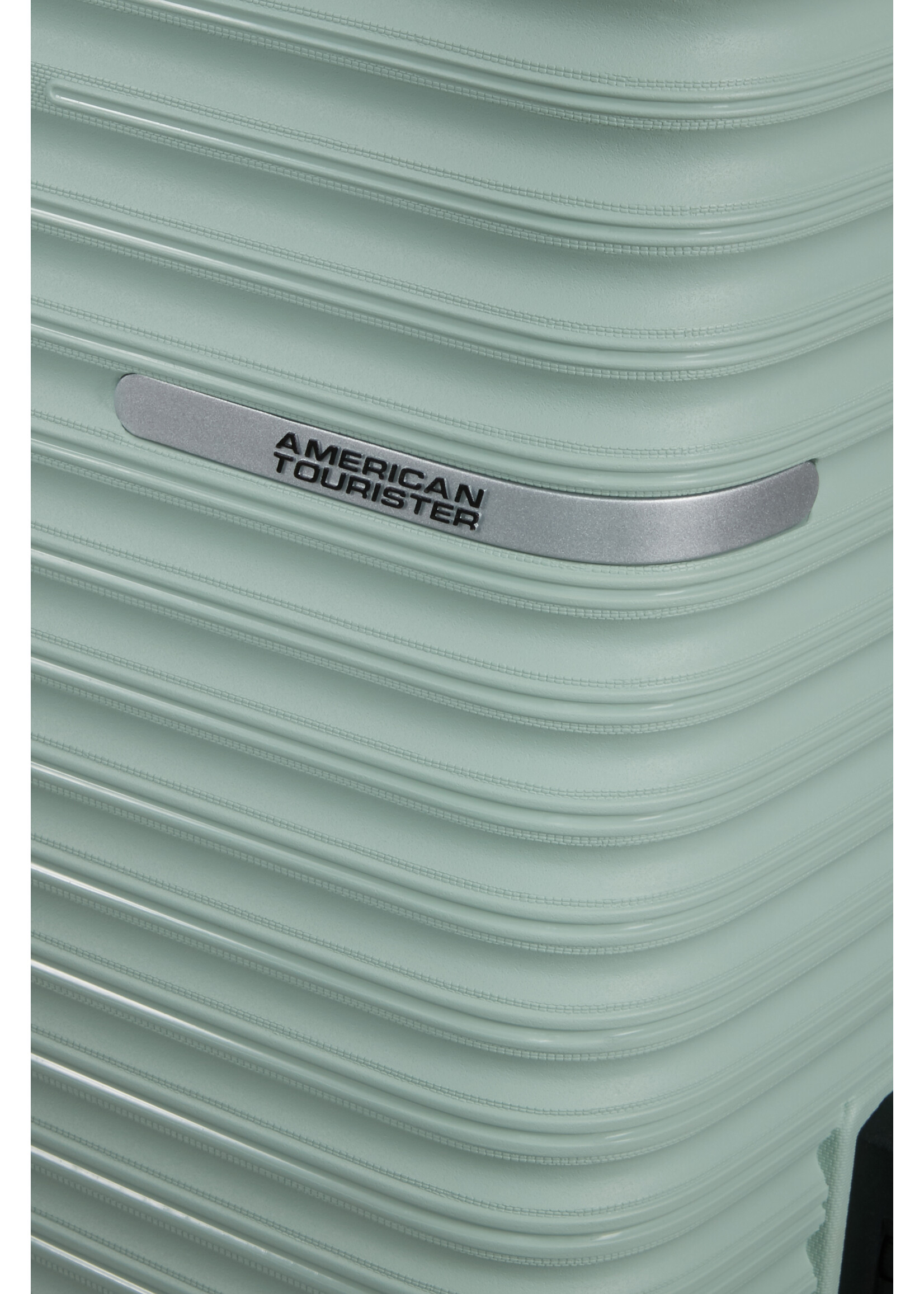 AMERICAN TOURISTER LIFTOFF SPINNER 67 ICEBERG GREEN