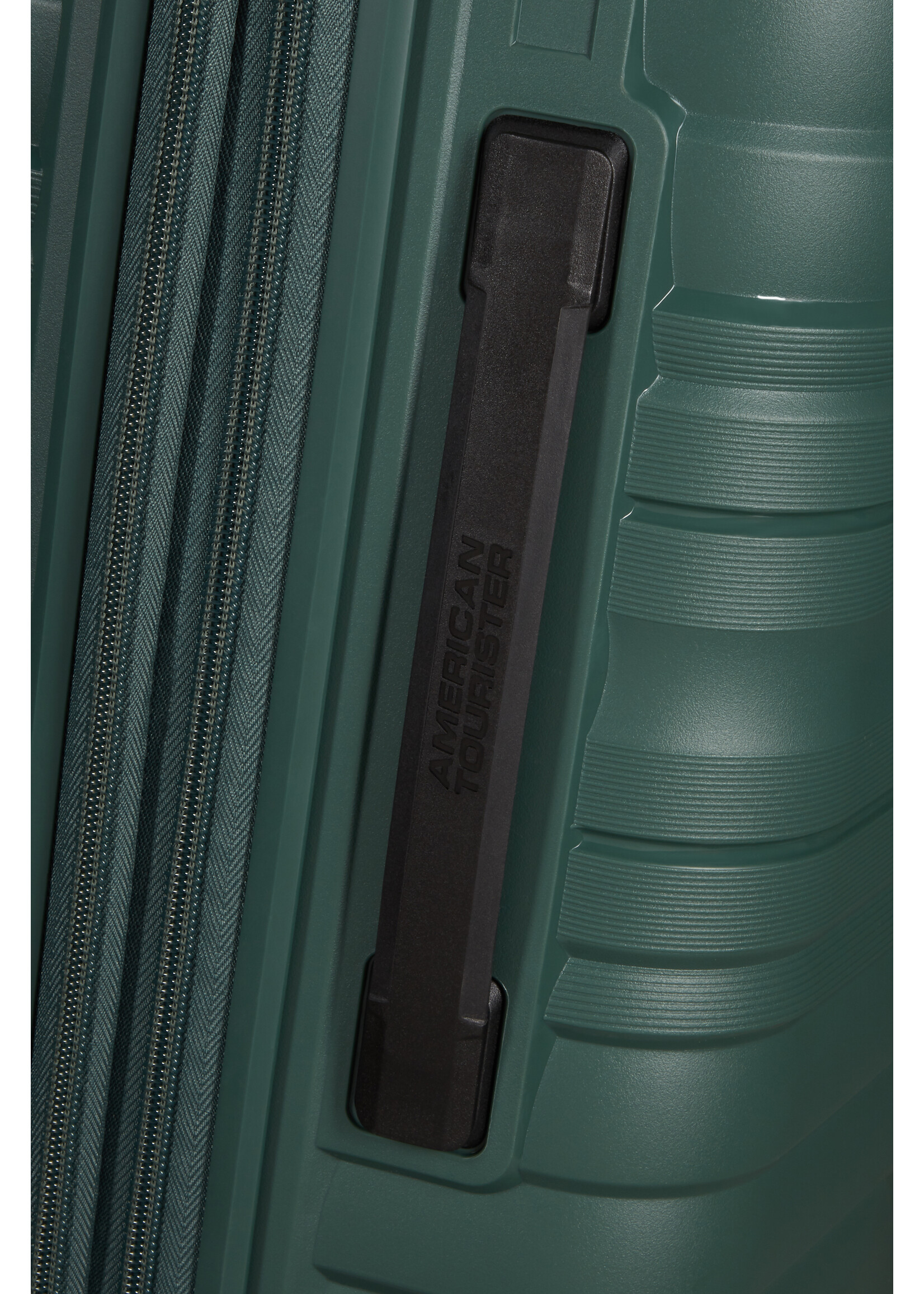 AMERICAN TOURISTER FLYTWIST SPINNER 55 EXP AFTERDARK PINE
