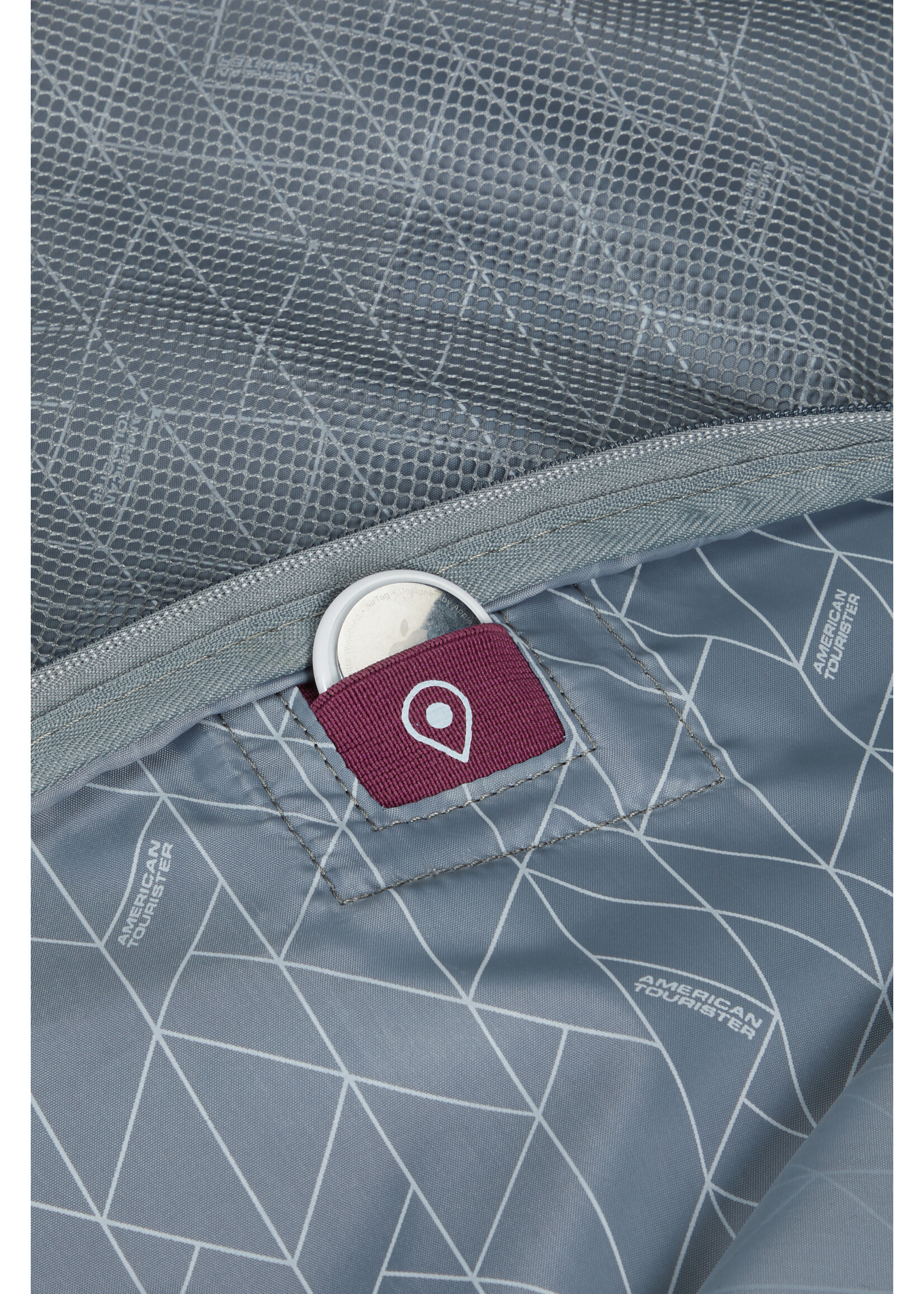 AMERICAN TOURISTER FASTFORWARD SP 78 EXP ICED BERRY