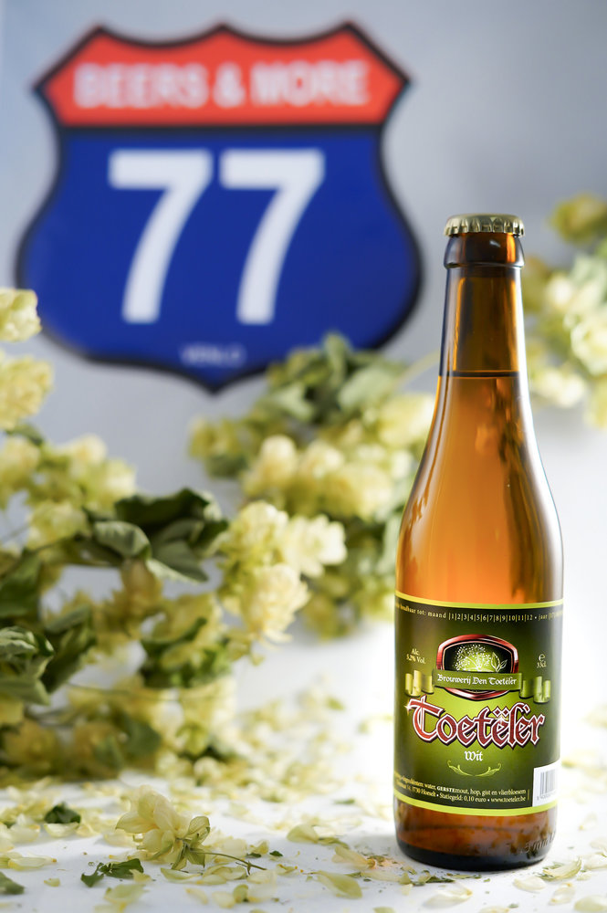 Toetëler Toetëler Wit  Witbier Fles 33 cl  5,20%
