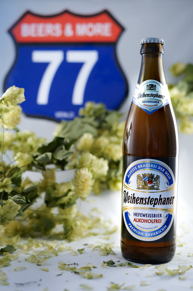 Staatsbrauerei Weihenstephan Staatsbrauerei Weihenstephan Hefe Weissbier Alcoholfrei Weizen Fles 50 cl 0,50% Staatsbrauerei Weihenstephan Staatsbrauerei Weihenstephan Hefe Weissbier Alcoholfrei Weizen Fles 50 cl 0,50%