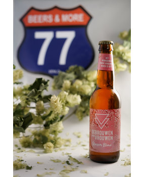 Gebrouwen door Vrouwen Gebrouwen door Vrouwen Bloesem Blond Blond Fles 33 cl  6,20% Gebrouwen door Vrouwen Gebrouwen door Vrouwen Bloesem Blond Blond Fles 33 cl  6,20%