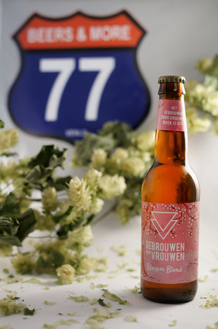 Gebrouwen door Vrouwen Gebrouwen door Vrouwen Bloesem Blond Blond Fles 33 cl  6,20% Gebrouwen door Vrouwen Gebrouwen door Vrouwen Bloesem Blond Blond Fles 33 cl  6,20%