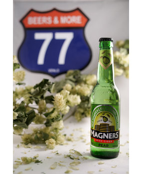 Magners Magners Pear Cider Fles 33 cl  4,50% Magners Magners Pear Cider Fles 33 cl  4,50%