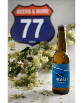 Van Moll Van Moll Nirvana Witbier fles 33 cl  5,20% Van Moll Van Moll Nirvana Witbier fles 33 cl  5,20%