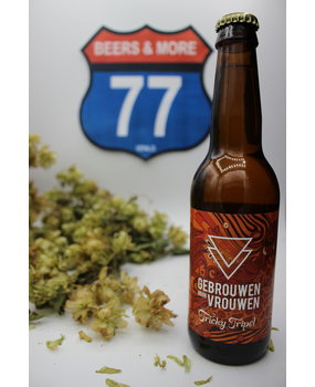 Gebrouwen door Vrouwen Gebrouwen door Vrouwen Tricky Tripel Tripel Fles 33 cl 7,80%