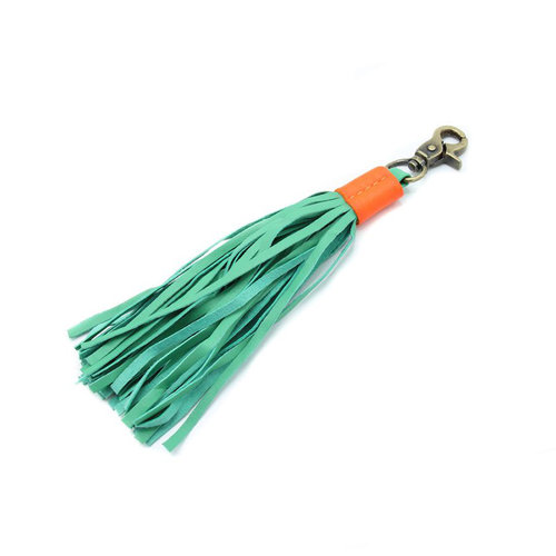 Carrot Cake big tassel leash