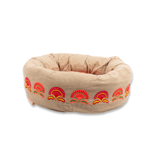 Moondance basket for small dogs and cats