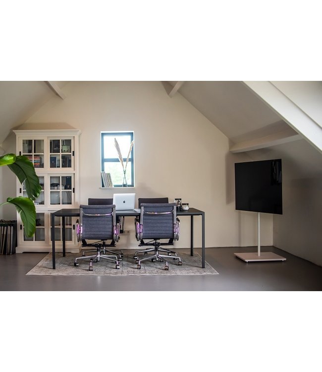 XTRARM Atria TV floorstand white square