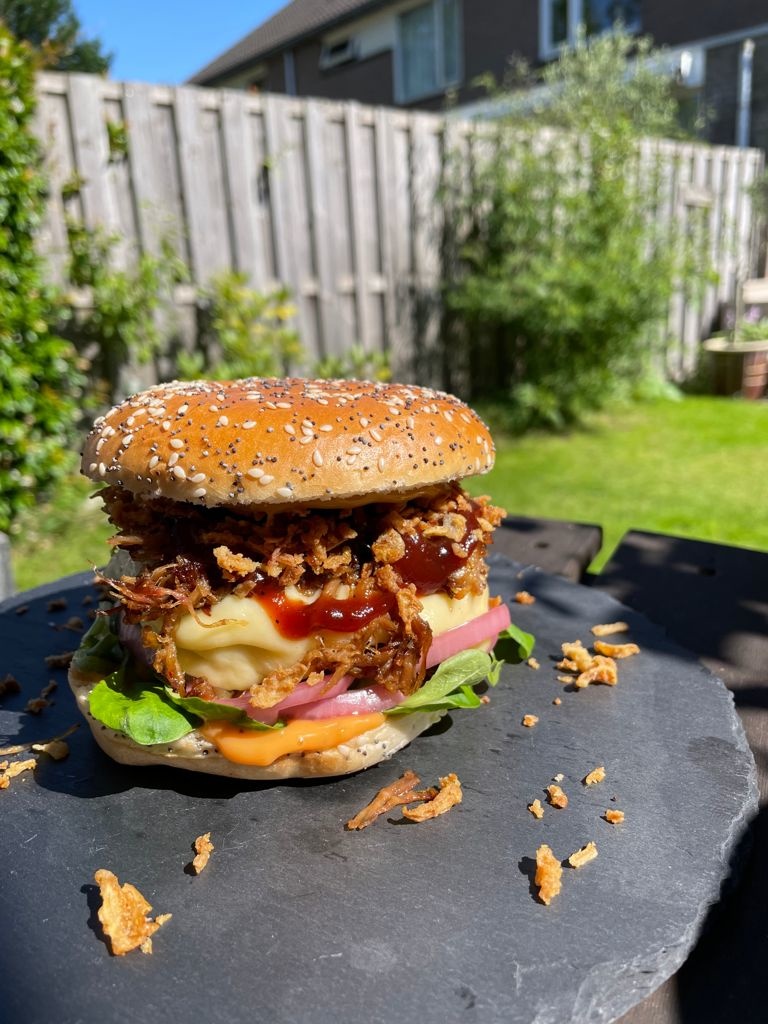 Beef pulled pork burger