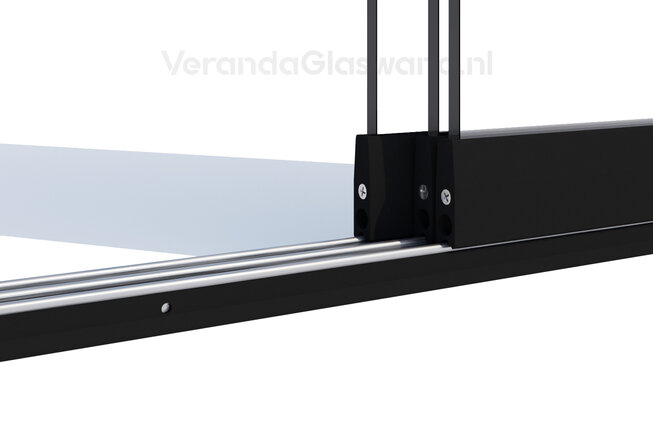Glazen schuifwand zwart 3 railsysteem met 3 glaspanelen van 90cm tot 264cm breed