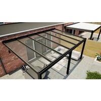 Aluminium overkapping zwart 610cm x 250cm met helder glas dak