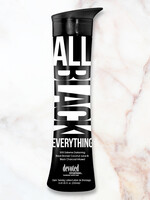 Devoted Creations All black everything zonnebankcrème