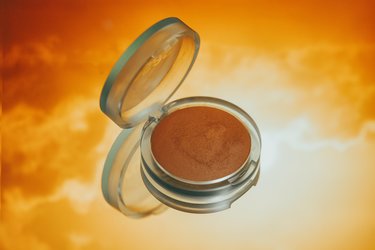 Bronzer