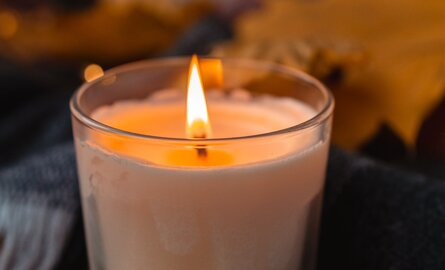 Creëer een Betoverende Sfeer met Air Wick Geurkaarsen