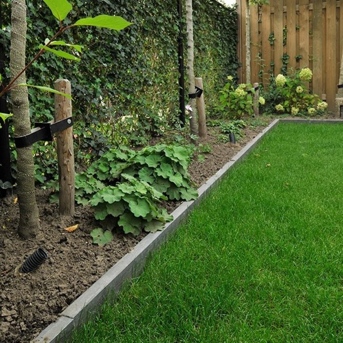 Asian Bluestone opsluitband met facet Blauw Gezoet 5x15x100cm