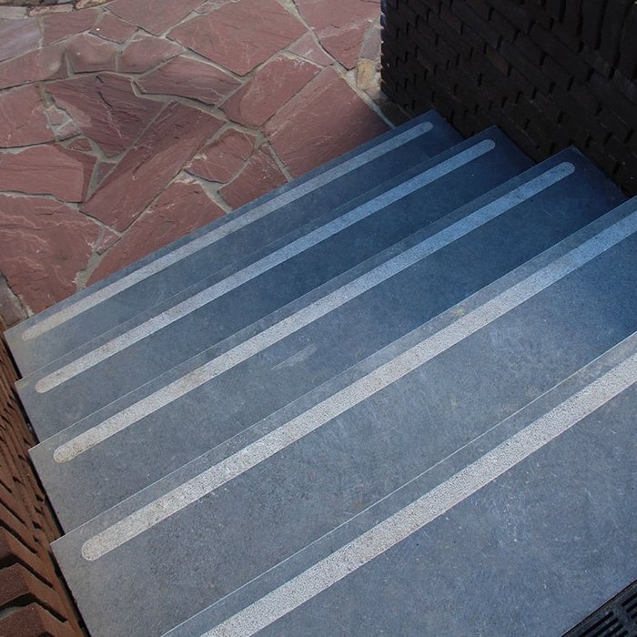 Asian Bluestone traptrede blauw gezoet 10x35x100cm