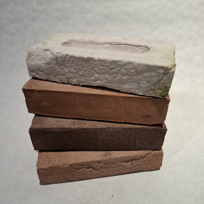 Gevelsteen waalformaat vuilwerk