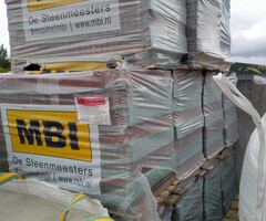 MBI Geostylistix Shaded red 595x95x40mm