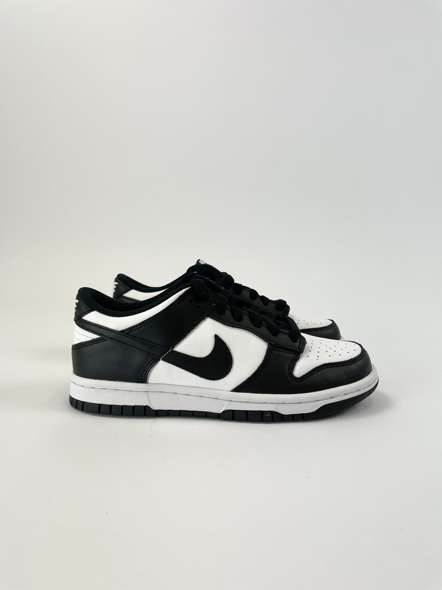 Nike Dunk Low Retro White Black