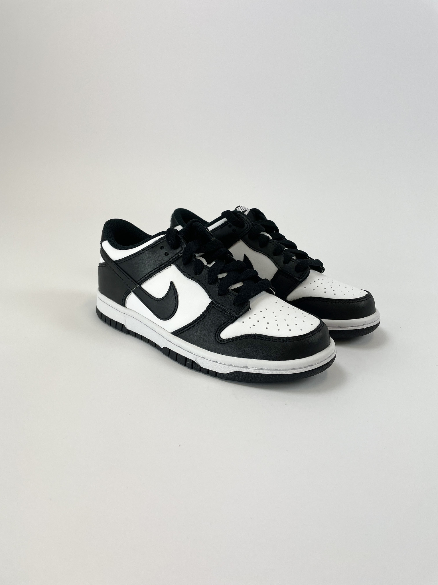 Nike Dunk Low Retro White Black