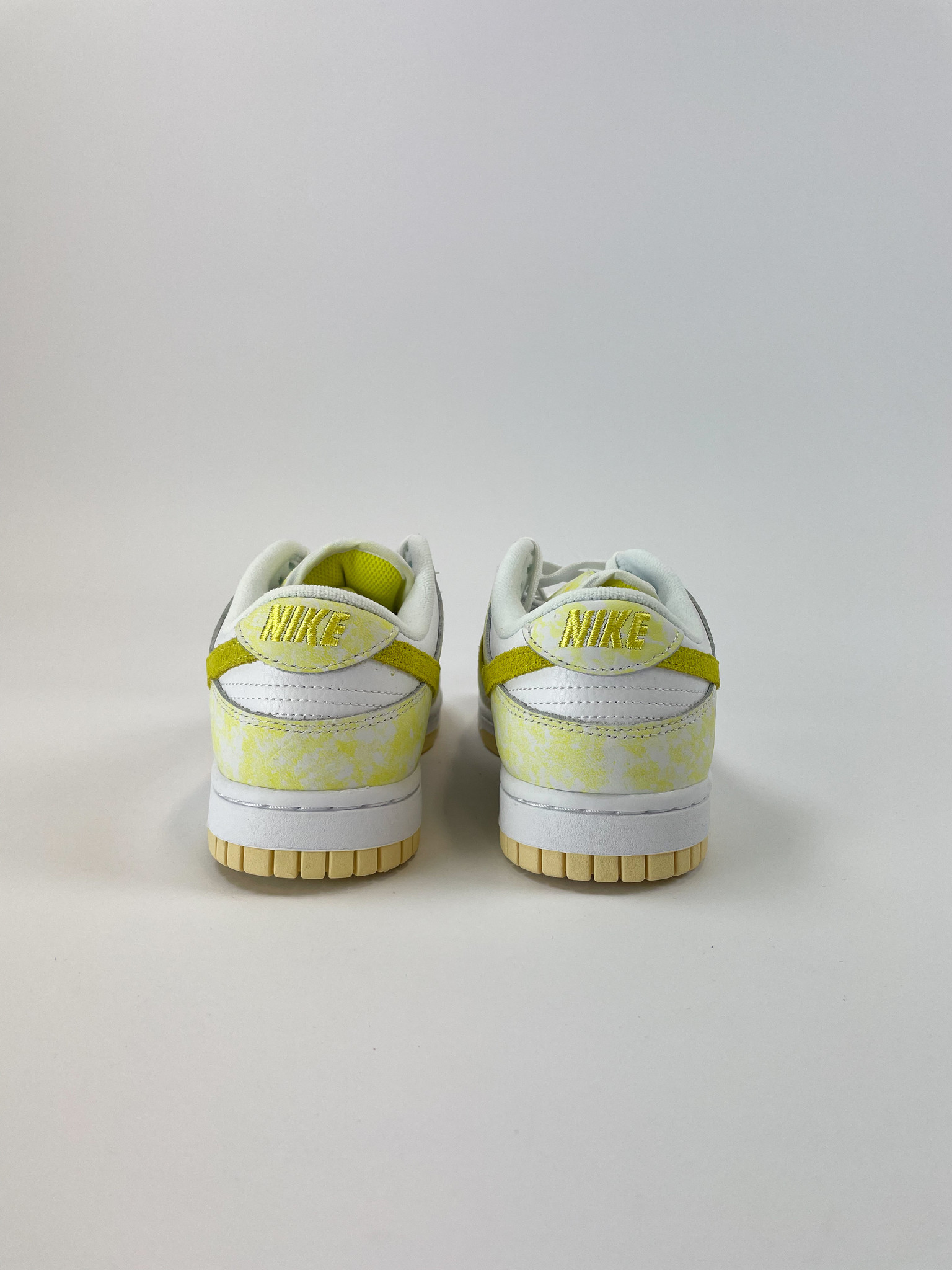 Nike Dunk Low Yellow Strike (W)