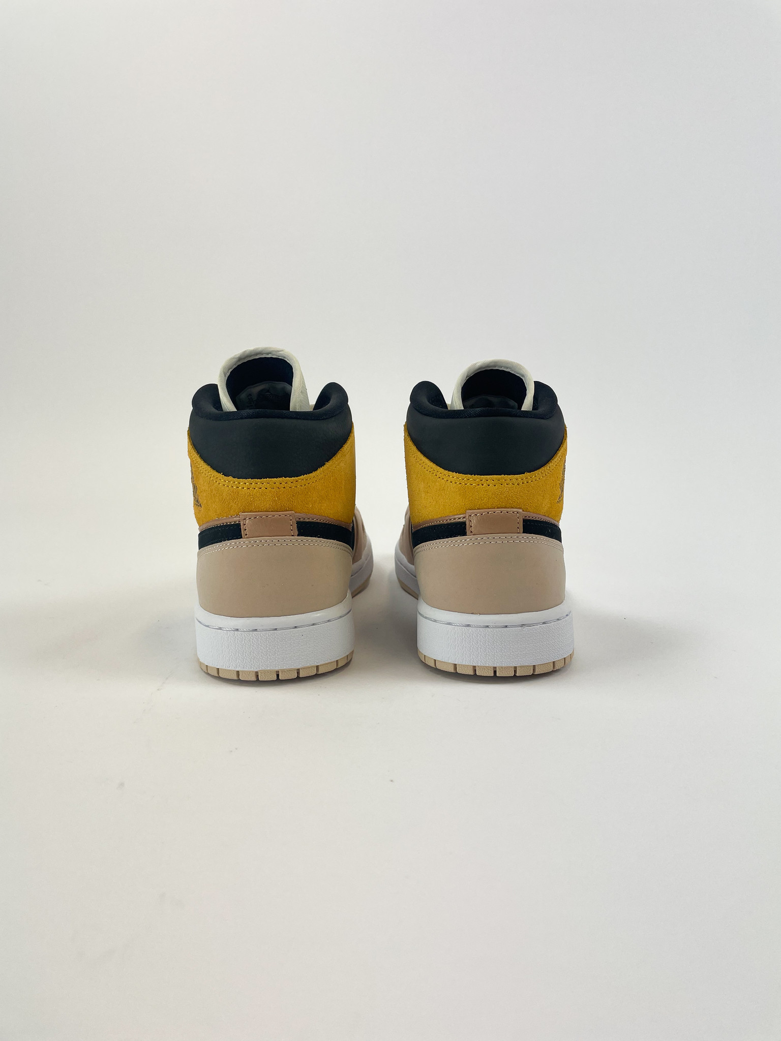 Nike Jordan 1 Mid Se Particle Beige