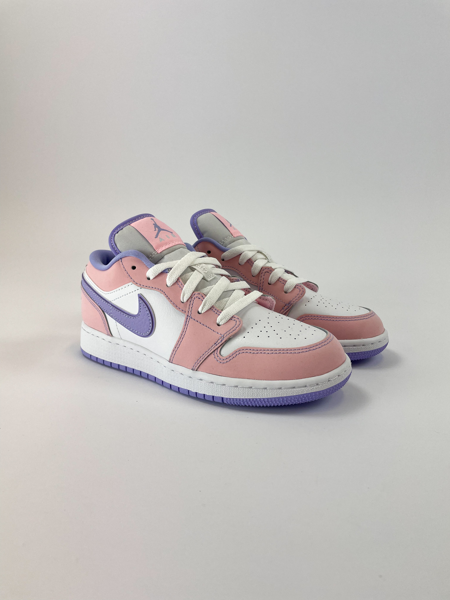 Nike Jordan 1 Low Arctic Punch