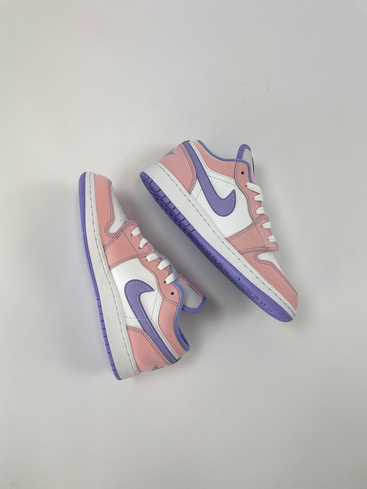 Nike Jordan 1 Low Arctic Punch