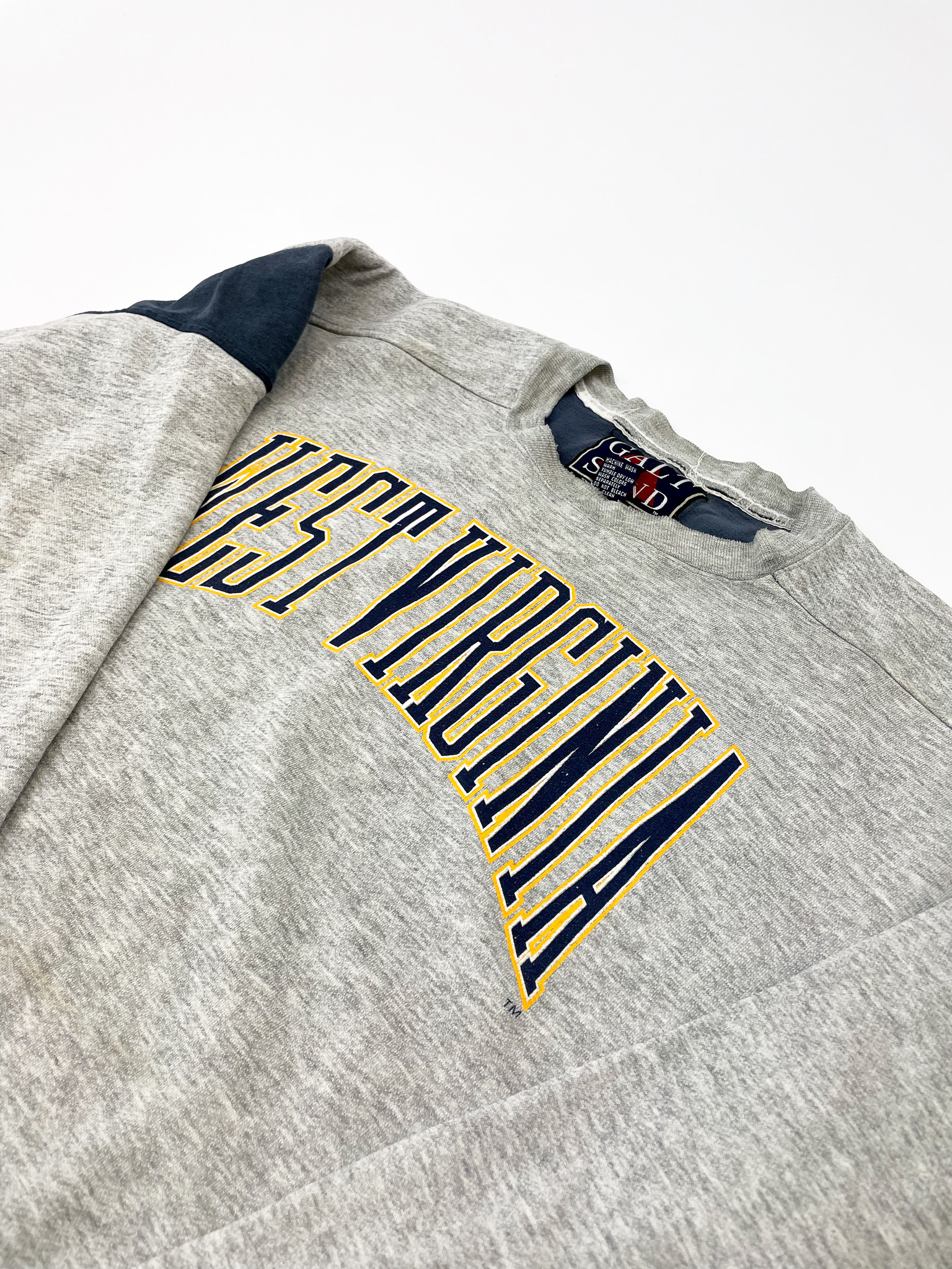 NFL Teams West Virginia Mountaineers (Fits XL)