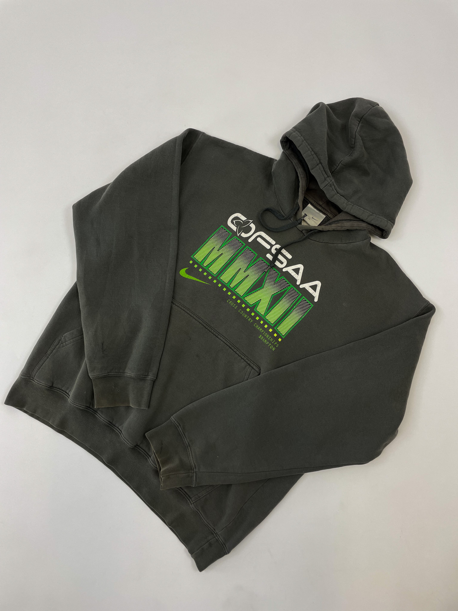 Nike '00 Brampton Hoodie (Fits M)