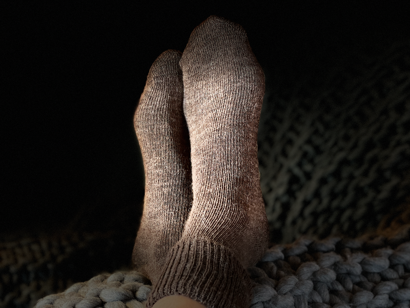 Wood brown alpaca socks