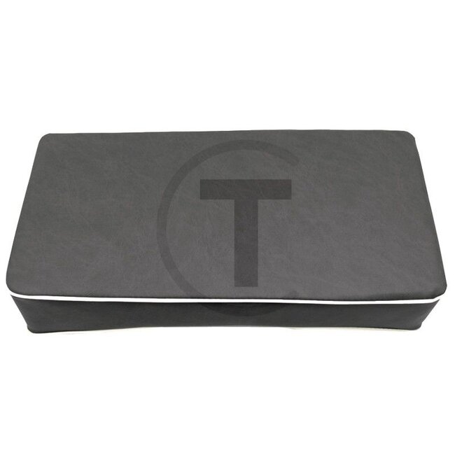 Seat cushion passenger seat for tractors with round back wheel mudguards Eicher