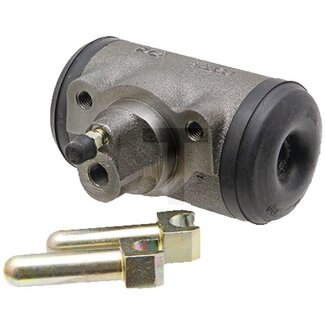 Wheel brake cylinder front axle Ø 53,98 mm old version Mercedes-Benz