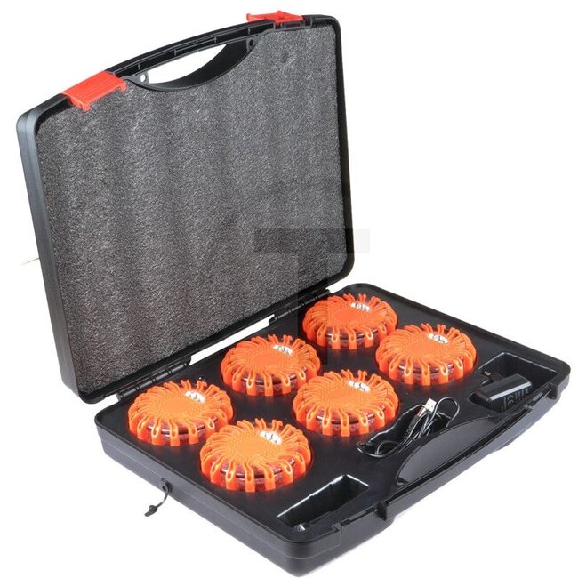 GRANIT Set flitslichten LED oranje - 7070010422 | Netspanning: 12 / 24 V | Lamp: LED | Inclusief lamp: ja | Lichtfunctie: flitsend waarschuwingssignaal | Montagewijze: Magneetbevestiging | Beschermingssoort: IP56 | Kleur: geel | Materiaal: Behuizing: Kunststof,