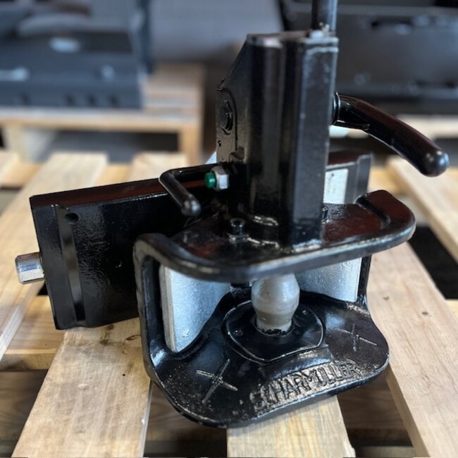 Scharmüller Trailer hitch automatic - 330/25/32 38 mm - 2000 kg - black - 3.3303.221-A02, 03.3303.221-A02