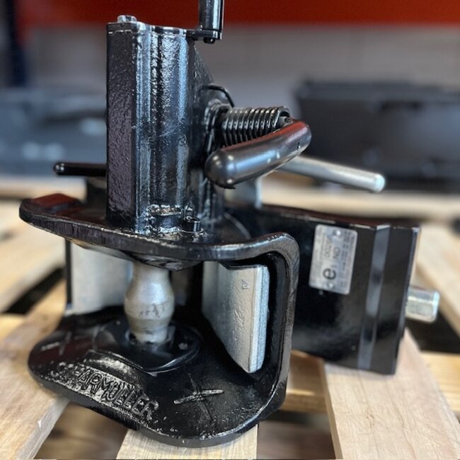 Scharmüller Aanhangerkoppeling automatisch 330/25/32 - breedte 330 mm - pen 38 mm - oplegdruk 2000 kg - zwart - 777033303221, 3.3303.221-A02, 03.3303.221-A02