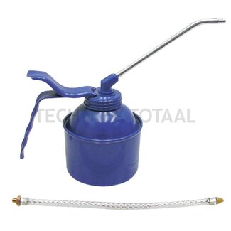 Standaard oliekan met leiding 135 mm - 250 ml