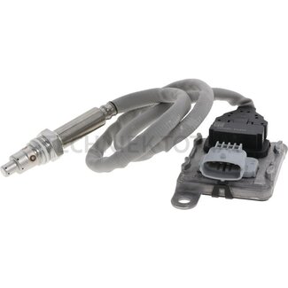 NOX sensor before SCR catalytic converter after diesel particulate filter
