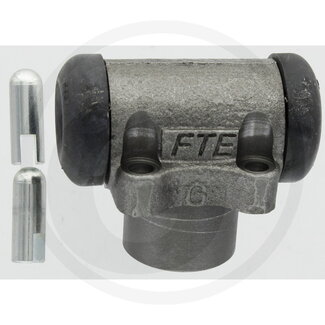 FTE Wheel brake cylinder Ø 22 mm pins with slot DOT 4 McCORMICK / IHC 946, 1046, 1246
