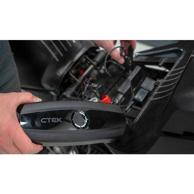 CTEK Battery charger CS ONE EU 12 V, 8 A, 3 - 180 Ah, IP65 | 40-330