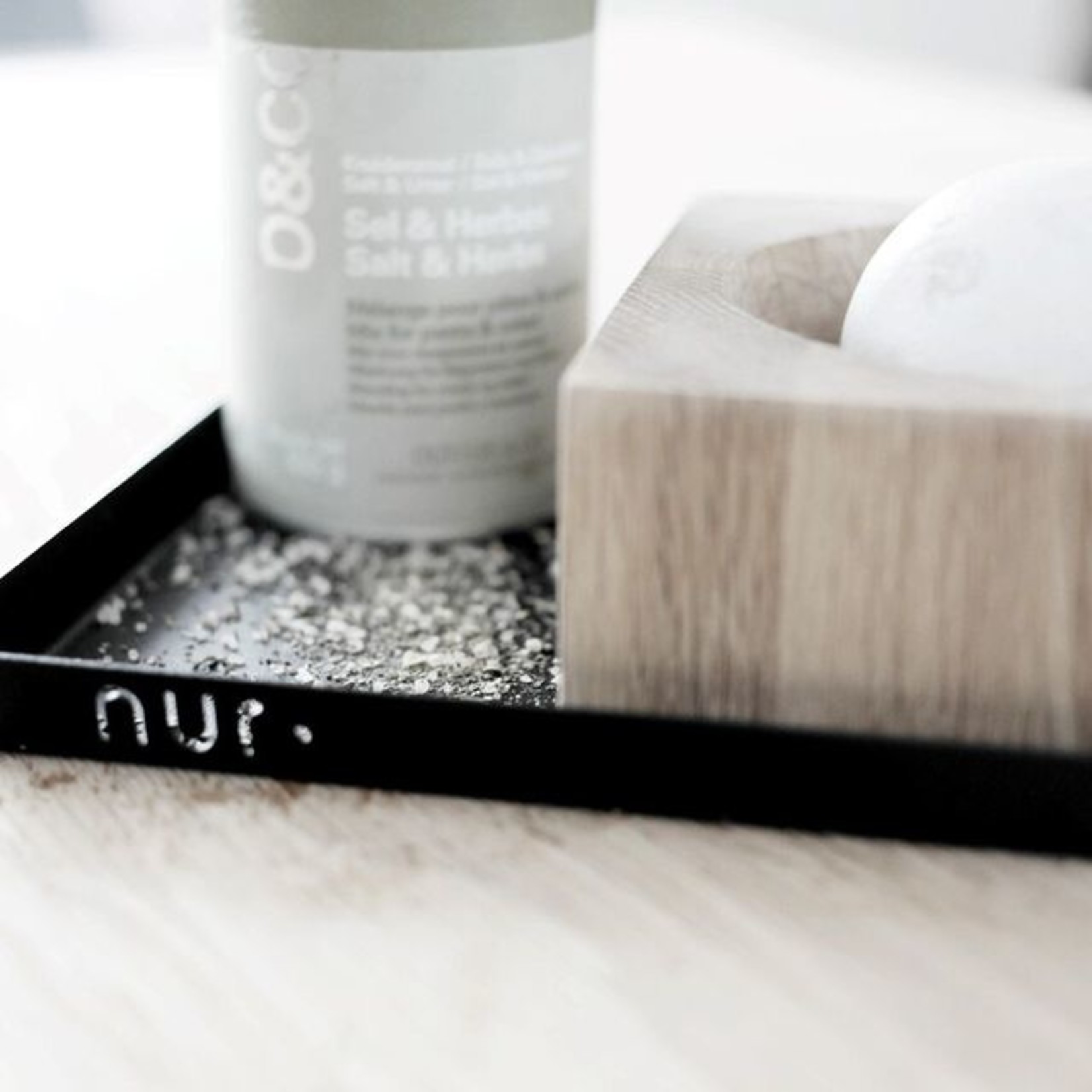 Nur Design Studio Nur tray S (zwart)
