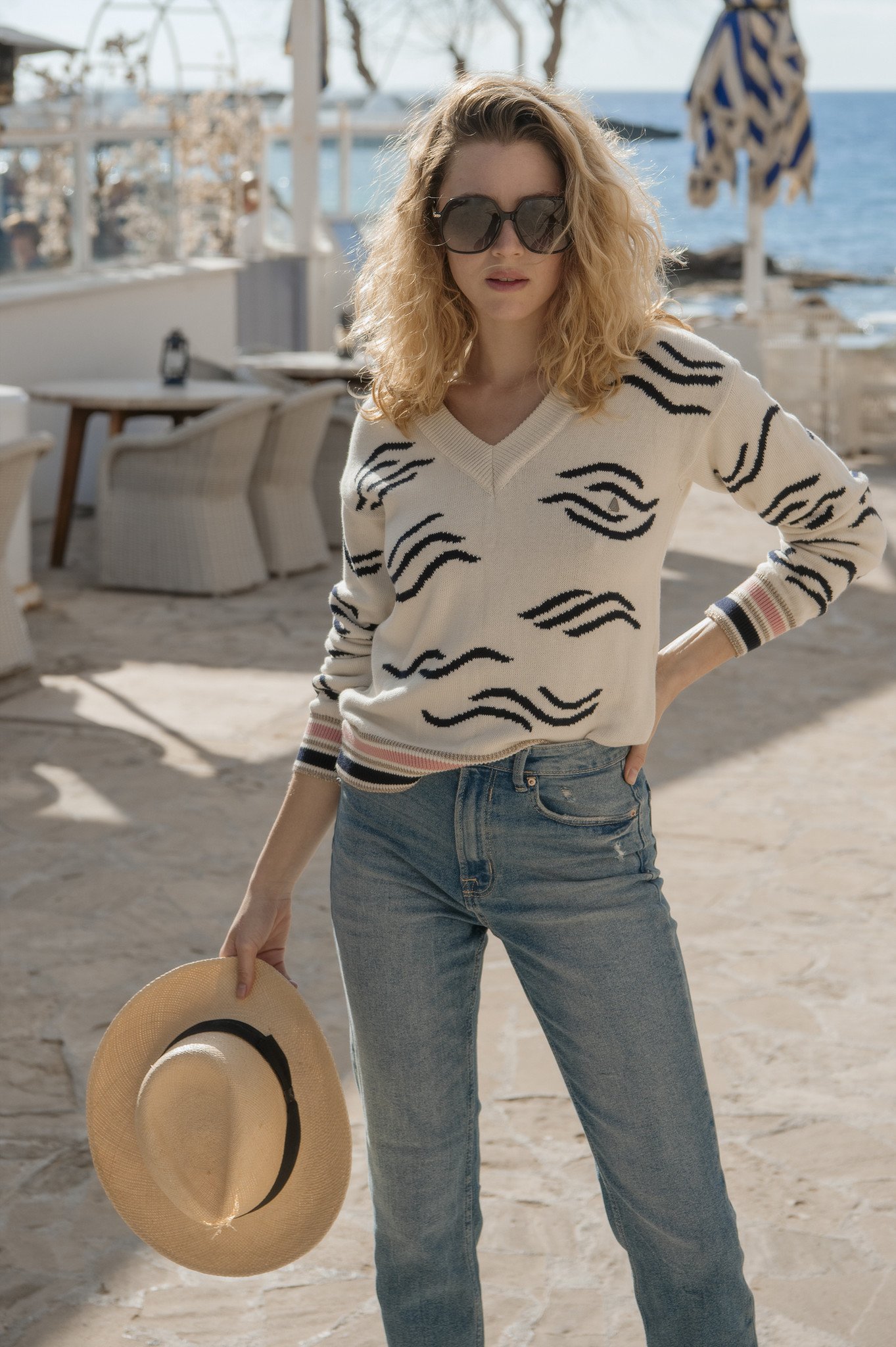 meer. Half Round Blouse | amicablegdigitalstudio.com