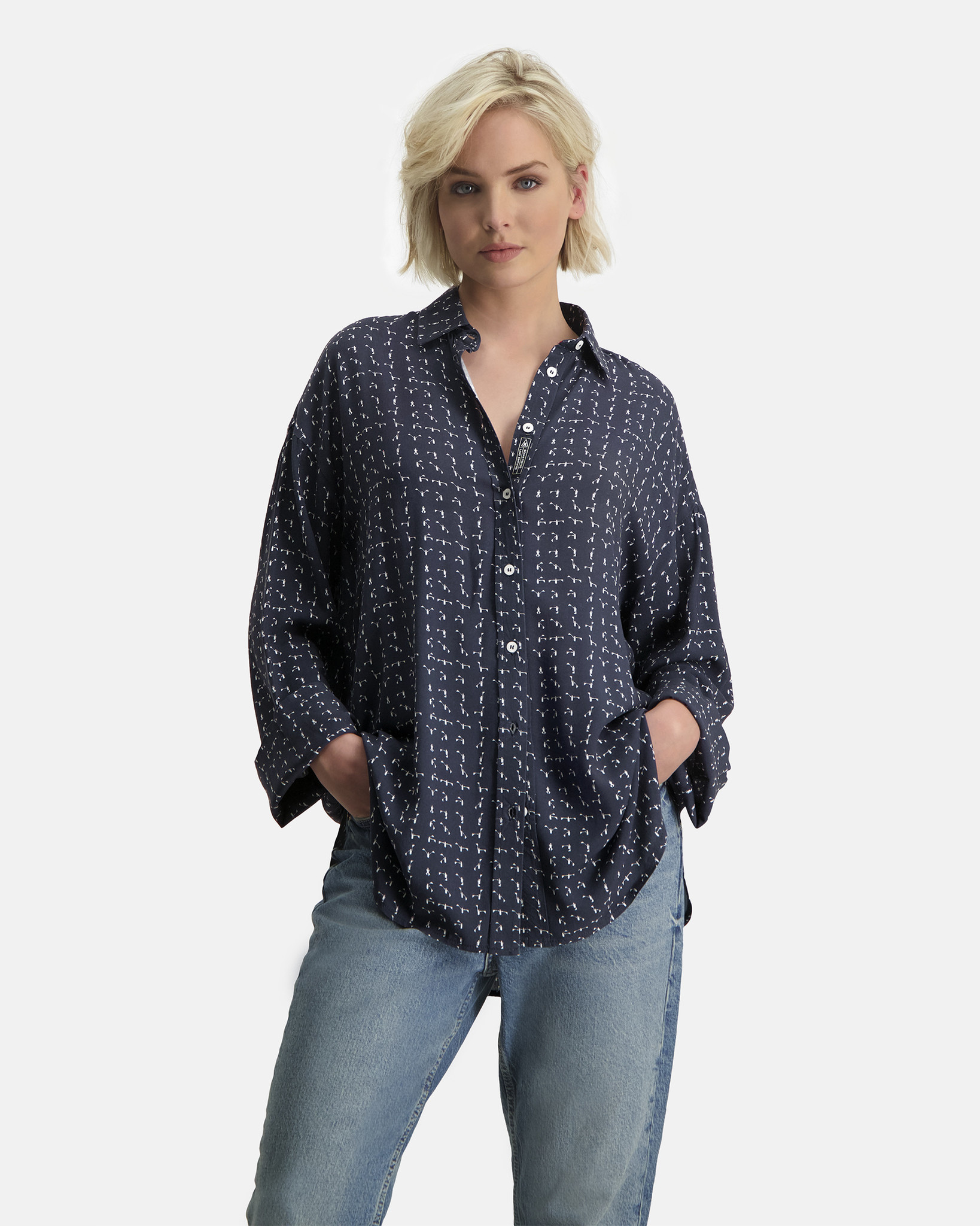 Olivia Flag boyfriend shirt