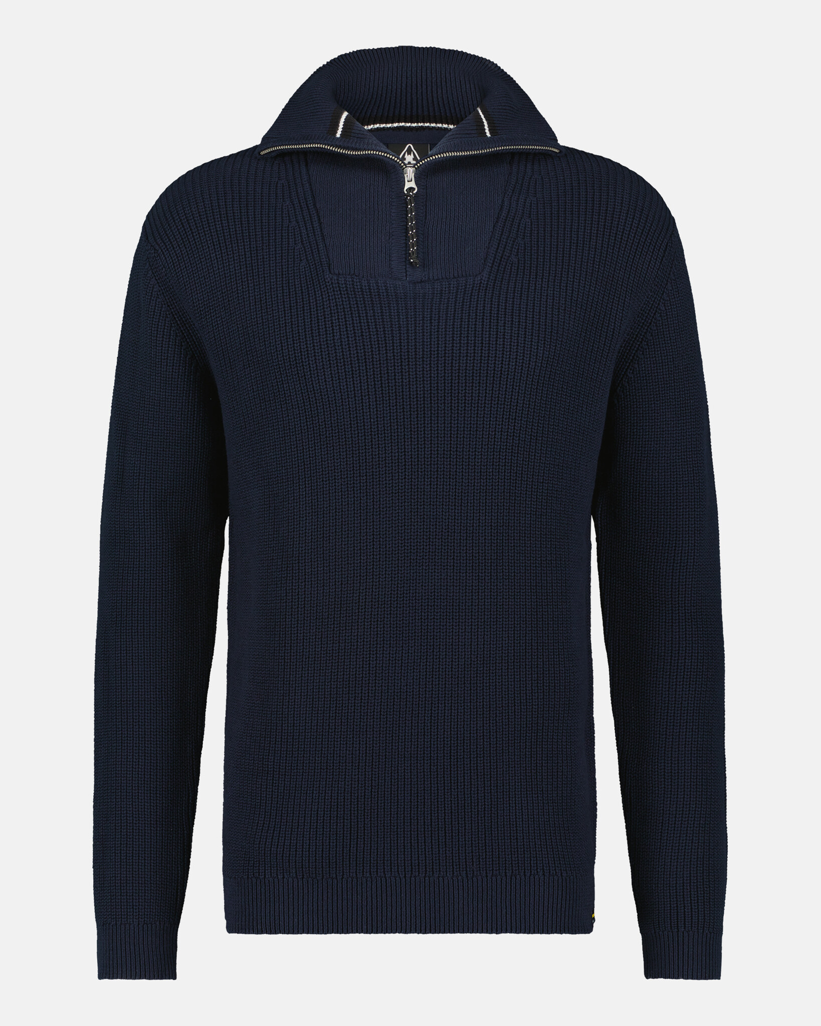 Iconic skipper pullover from 100% cotton